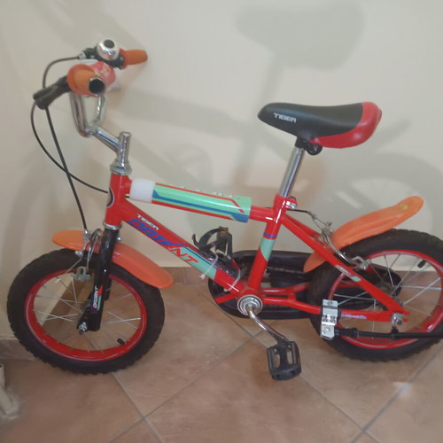 Orient Tiger BMX kids bike 14 inch, red with orange details
