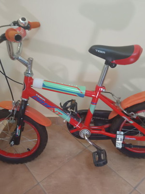 Orient Tiger BMX kids bike 14 inch, red with orange details