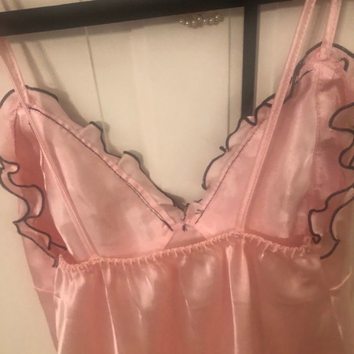 Fontana Di Vita pink satin nightdress with lace like new