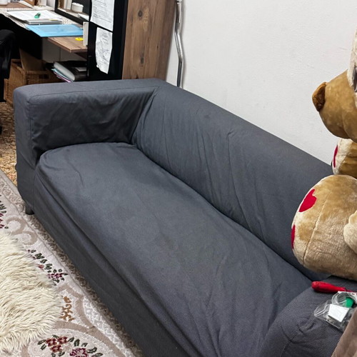 2-Seater Sofa like new in gray color