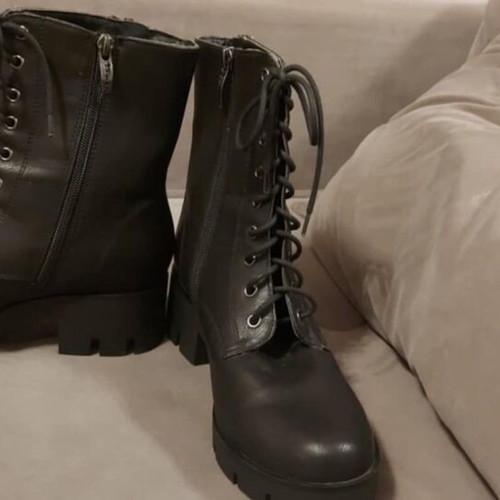 Tamaris black anatomical boots new, size 39