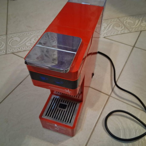 Illy Iperespresso Y3.3 Red coffee machine used