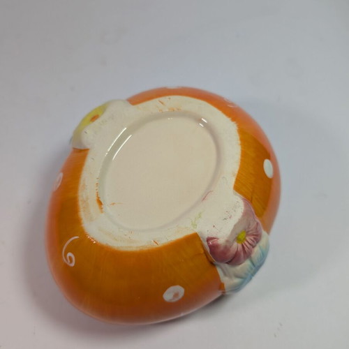 Easter bowl egg design 16x14cm like new
