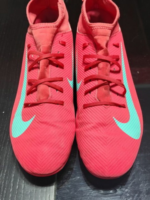 Nike Mercurial football boots, size 41, pink and turquoise