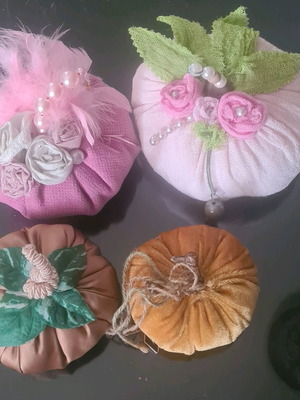 Decorative handmade fabric pumpkins set of 4 like new