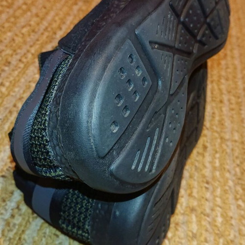 Elastic shoes like new, size 42.5