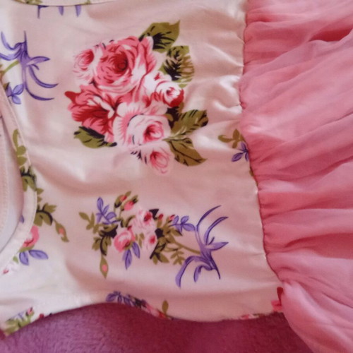 Pink dress with tulle 4-5 years like new