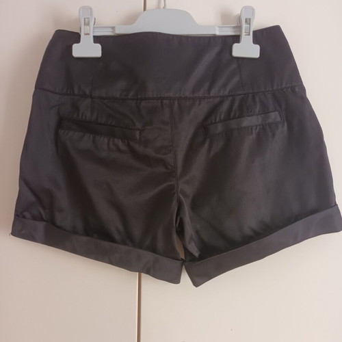 Satin TRF Zara shorts like new, high waist, winter, decorative buttons