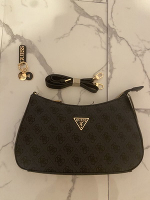 Guess handbag new condition