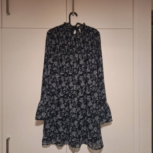 Stradivarius black and white mini dress new, airy and elastic