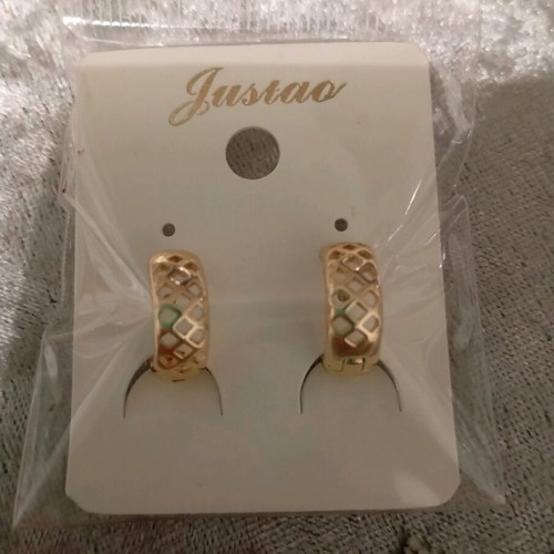 Small hoop earrings gold color new with steel design