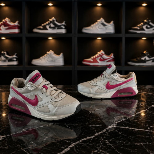 Nike Air Max women's leather sneakers size 37.5 used