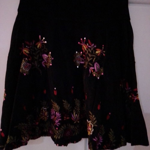 Absolute women's skirt used, black corduroy L - XL with zipper