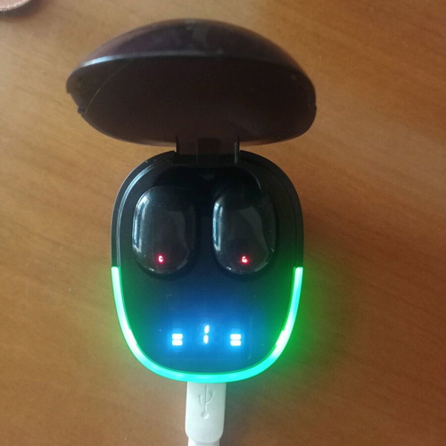 Wireless earbuds like new, excellent sound
