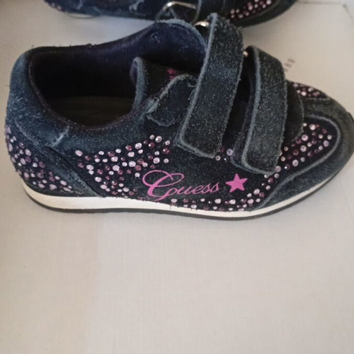 Guess No24 athletic shoes black with rhinestones, like new