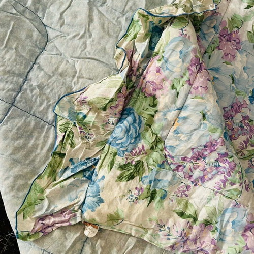 Covertex Luxury 5-piece quilt set like new for single bed