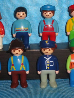 Playmonil Series 123 set of 12 figures like new