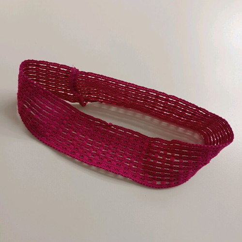 Fuchsia knitted headband like new, elastic woven material