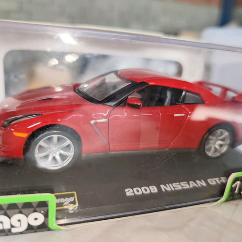 Burago Nissan GT-R Diecast 1/32 scale new red