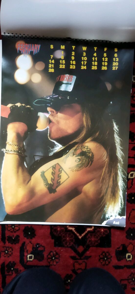 Guns N' Roses 1993 calendar like new - € 16,00 - Vendora.cy
