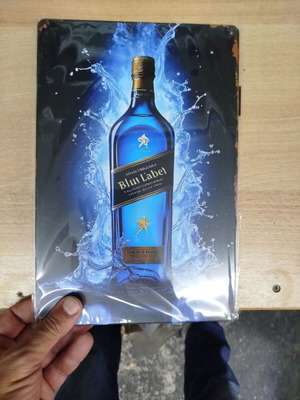 Μεταλλική διακοσμητική πινακίδα Johnnie Walker Blue Label