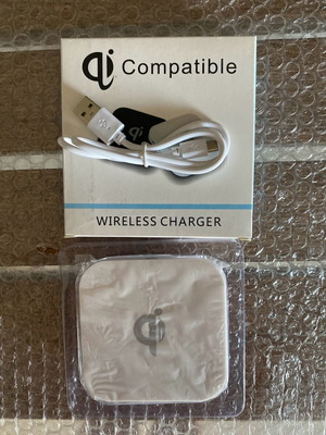 Wireless charger Qi compatible white new