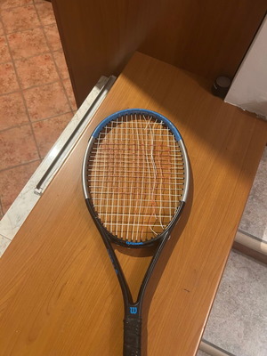 Wilson Ultra Power 100 ρακέτα τένις μεταχειρισμένη με 2 χαλασμένες χορδές