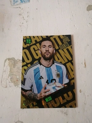 Messi card holo giant gold like new