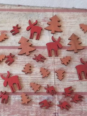 Wooden Christmas ornaments used, pack of 26 pieces
