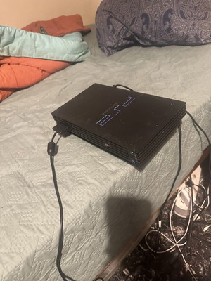 Κονσόλα PlayStation 2 (PS2) μεταχειρισμένη με 2 παιχνίδια, πλήρης