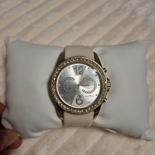 Loftys wristwatch used with chronographs and crystal decoration