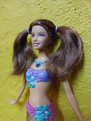 Barbie Dreamtopia Sparkle Lights Mermaid doll used