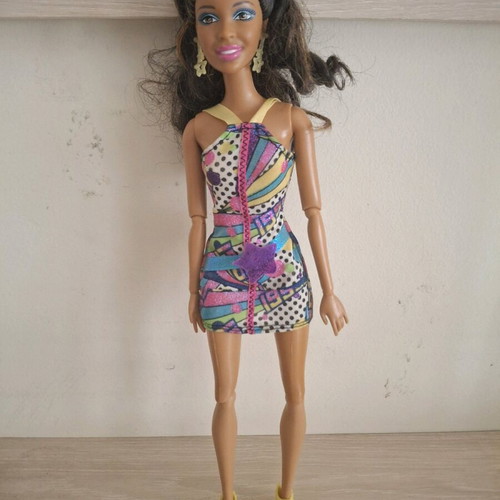 Barbie Fashionistas Nikki 2014 Mattel doll like new