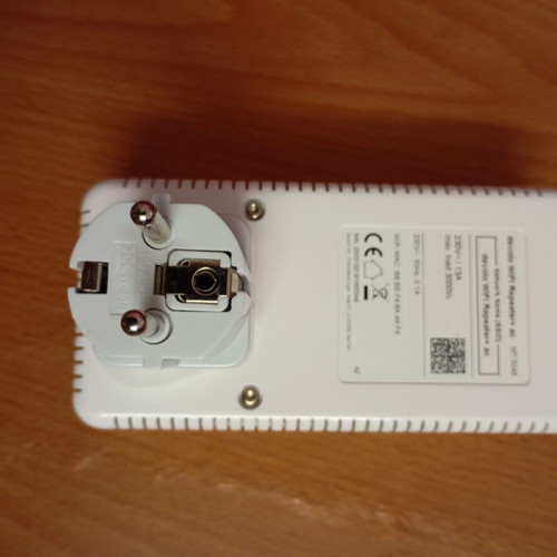 Devolo WiFi Repeater +AC in good working condition