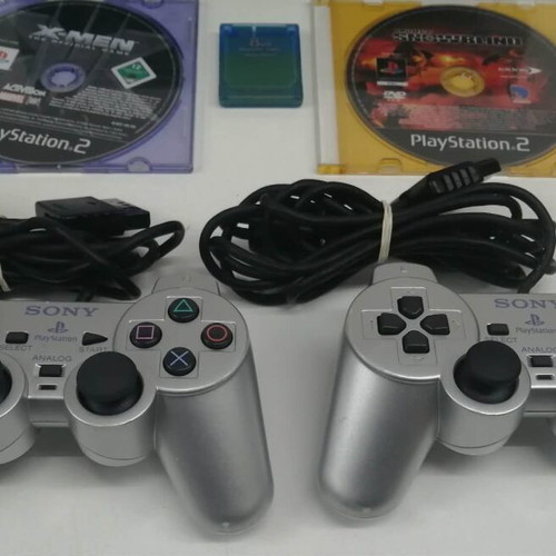 Playstation 2 Fat Silver SCPH-50004 σαν καινούργιο με 2 χειριστήρια και 2 παιχνίδια