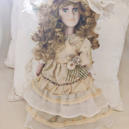 Vintage porcelain dolls used, pack of 5 pieces