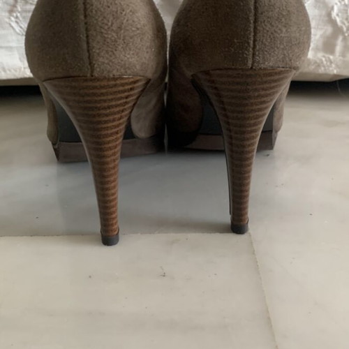 Marian suede pumps new, khaki/gray, size 39