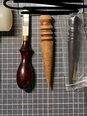 Leathercraft tools used, various types