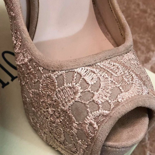 Heels *Mannika* with High Heel Beige color.