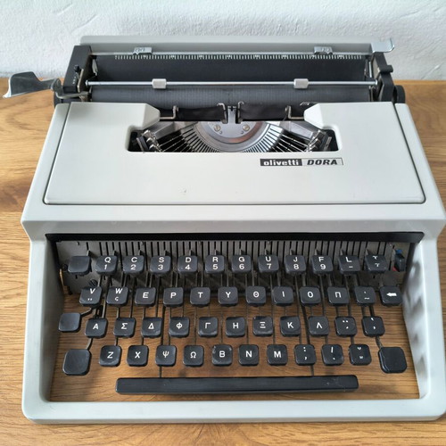 Olivetti Dora typewriter used, 1971, functional with Greek keyboard