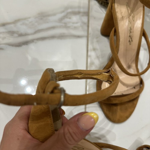 Sante tan sandals size 37 used