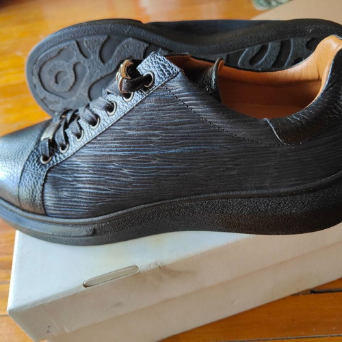 Pitbull leather sneakers size 43 like new, black