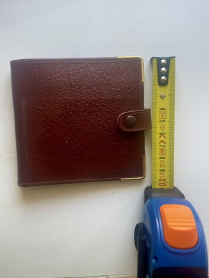 Vintage leather wallet brown with button