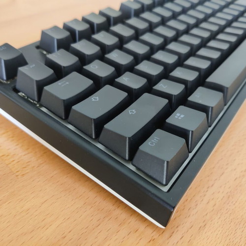 Ducky One 2 TKL RGB mechanical keyboard like new, Cherry MX Brown