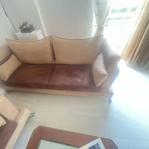 Living Room Set with 2 Two-Seater Sofas and Coffee Table like new