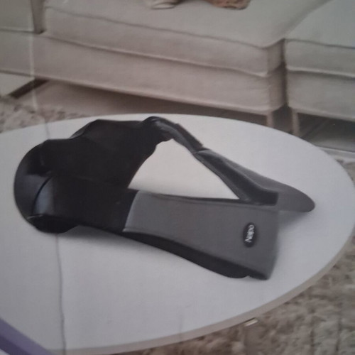 Naipo Shiatsu Neck and Shoulder Massager with Cable like new