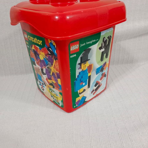 Lego used, about 1000 pieces with idea booklets