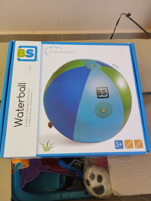 Waterball sealed, new