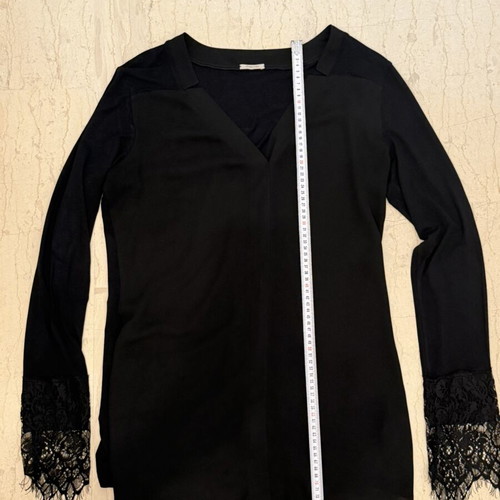 Intimissimi blouse black with lace sleeves like new, medium to large