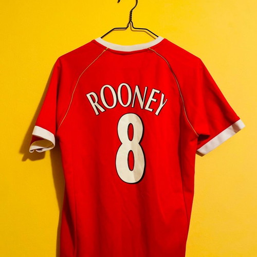 Man United Rooney retro jersey used, size XS